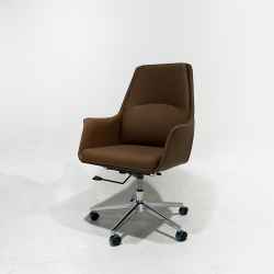 Adjustable Leather Working Chair