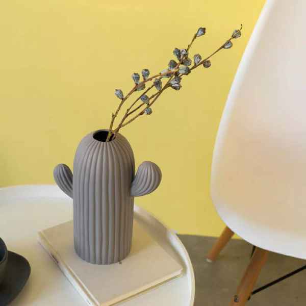 CERAMIC VASE